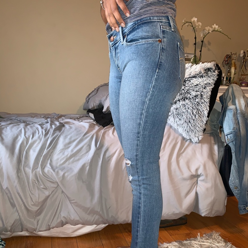 Levi’s Ripped Skinny Jeans